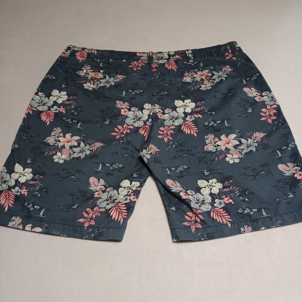 Arizona Jean Co Mens Size 42 Classic Fit Floral Tropical Island‎ Shorts NWT Blue